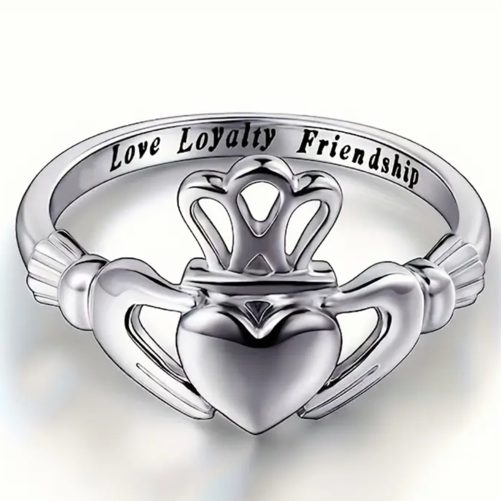 Celtic promise ring. .925 sterling silver